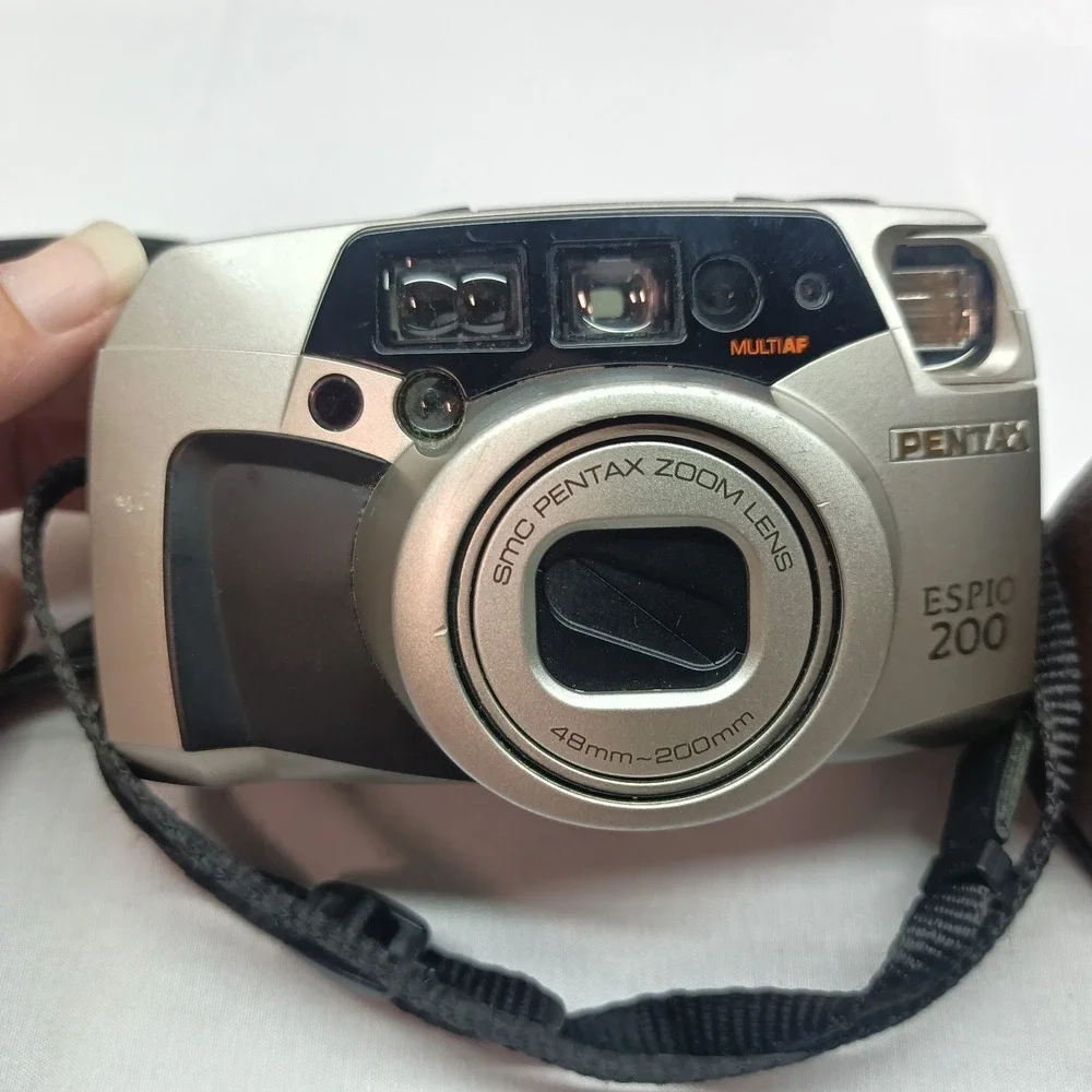 Pentax Espio 200 35mm Point & Shoot Film Camera 48-200mm Zoom PARTS ONLY READ